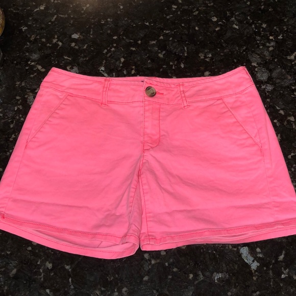 American Eagle Outfitters Pants - American Eagle. Gently used. Size 0